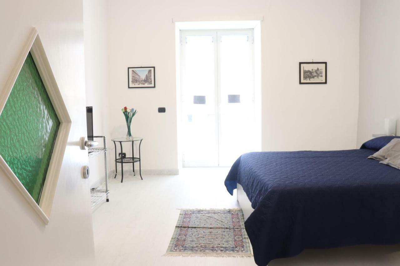 A Tre Passi Dal Duomo Διαμέρισμα Νάπολη Εξωτερικό φωτογραφία